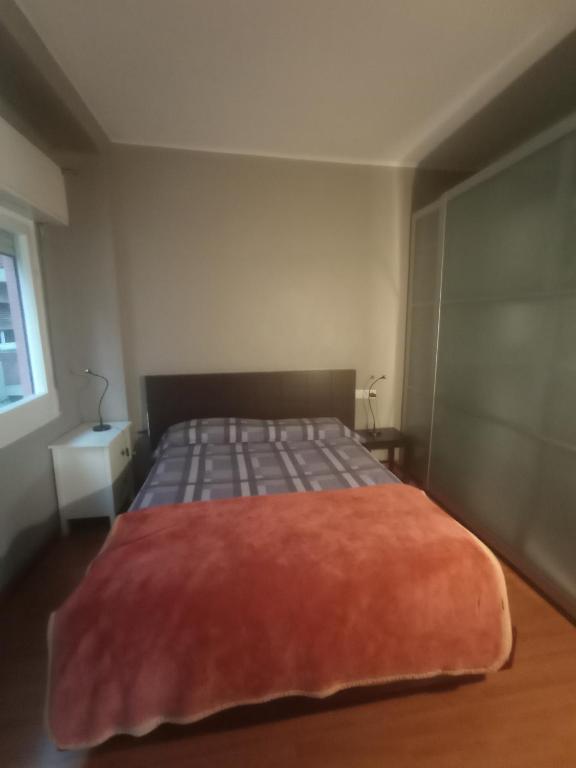 Postel nebo postele na pokoji v ubytování SWEET APARTMENT IN GRACIA DISTRICT!