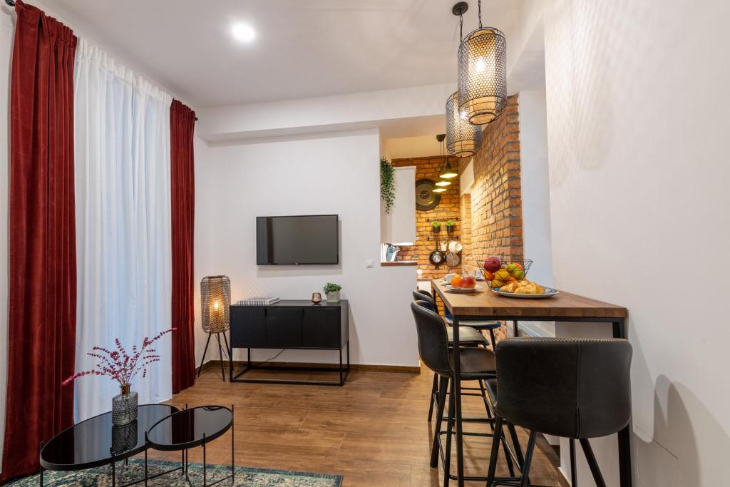 Brickwall Apartments - 2