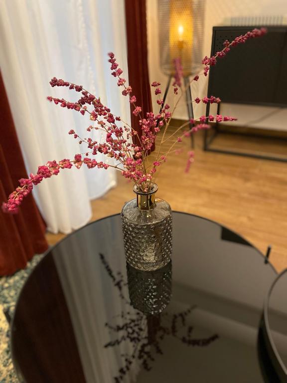 Brickwall Apartments - 4