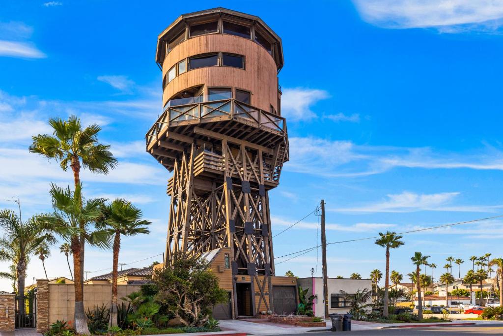 Vacation Home The Water Tower House, Seal Beach, CA