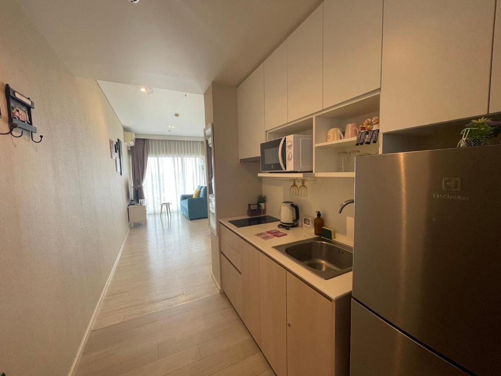 Residence By Hello Pattaya At Veranda - Deluxe Double Room With Side Sea View