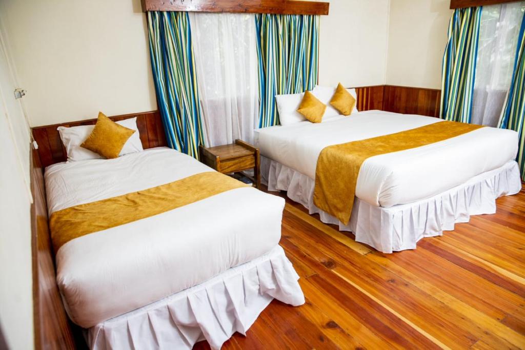 Voodi või voodid majutusasutuse Naro Moru River Lodge toas