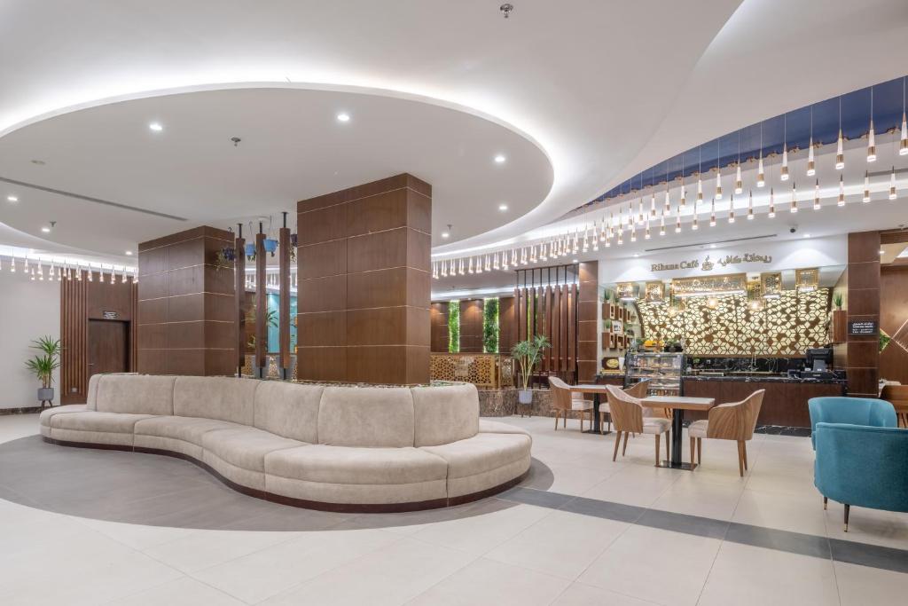 Posezení v ubytování Roots Hotel