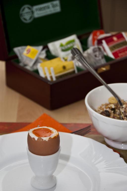 Jedlo v ubytovaní bed & breakfast alebo blízkom okolí
