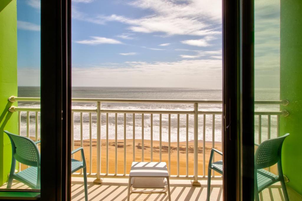 Holiday Inn Va Beach-Oceanside 21st St by IHG photo