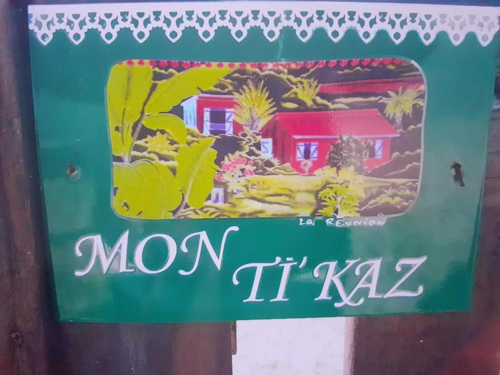 Znak ze zdjęciem domu w obiekcie Peti kaz w mieście Saint-Seurin-sur-lʼIsle