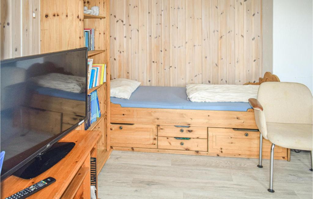 Postel nebo postele na pokoji v ubytování 4 Bedroom Nice Home In Vikersund
