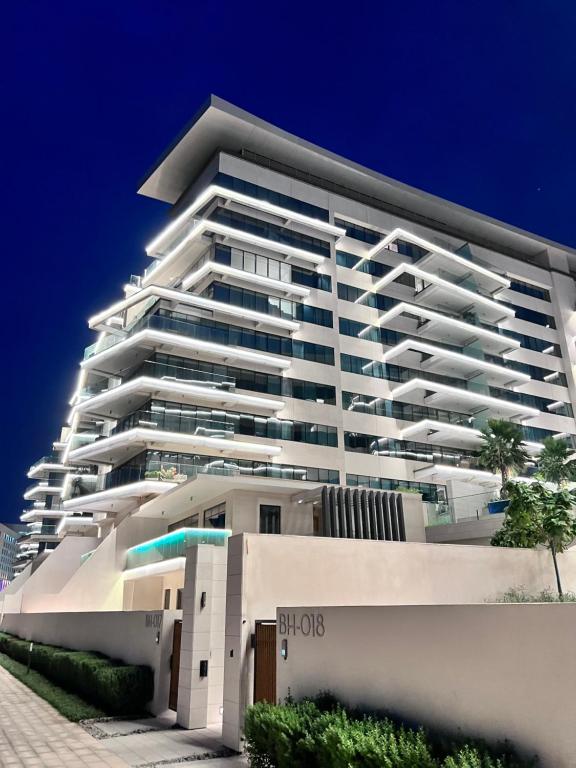 Amazing located 1Bedroom apartments in Yas Island, Abu Dhabi (updated