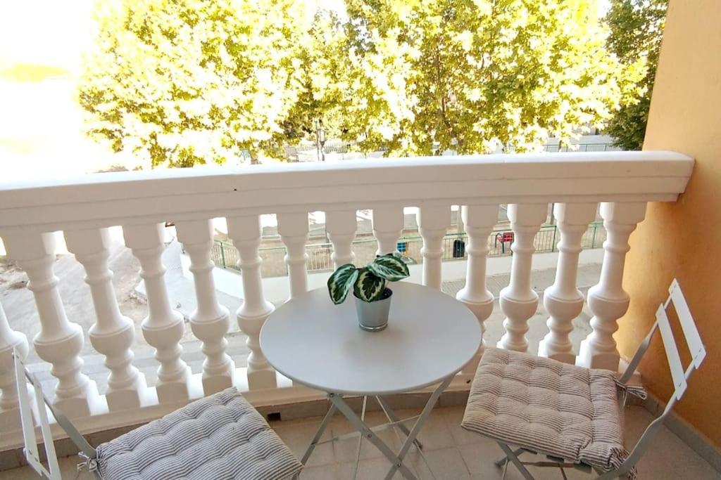 A balcony or terrace at Acogedora y confortable casa familiar en L'Olleria