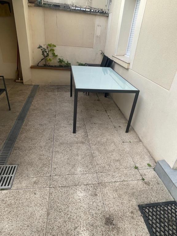 Stolní tenis v ubytování Maison Hotel proche Paris et Orly nebo okolí