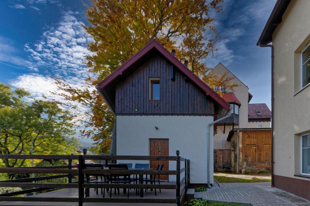 Budova, v ktorej sa apartmán nachádza
