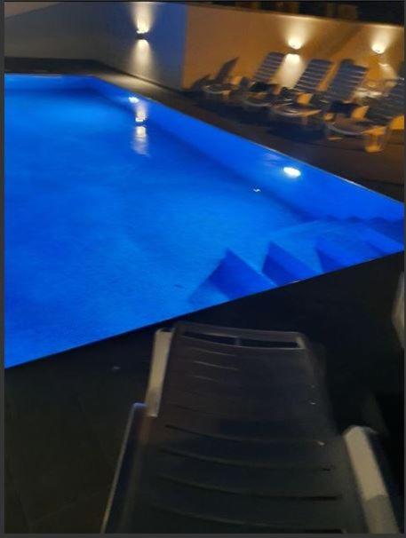 Bazén v ubytovaní Luxury Apartment Viktoria Trogir alebo v jeho blízkosti