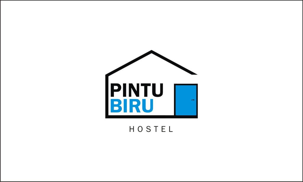 um logótipo para um pub numa casa em Pintu Biru Hostel em Wamena