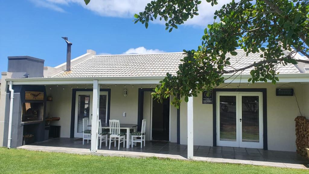 57 Stormvoël, Hermanus Updated 2023 Prices