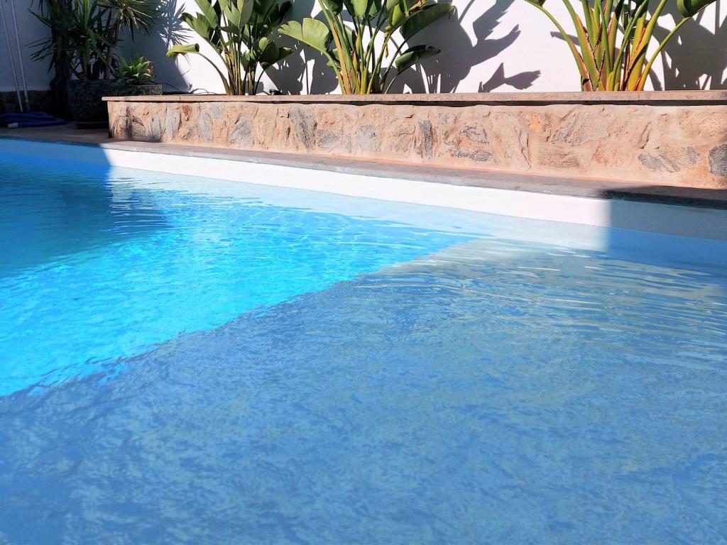 Bazén v ubytování Villa Playa Amadores - Luxury villa with heated pool nebo v jeho okolí