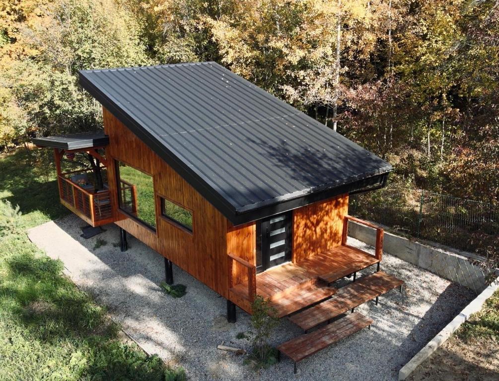 MoodySun Studio, remote tiny home - One-Bedroom House