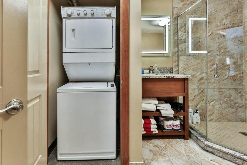 B&B Falcon Crest Lodge 1BR 1Pullout - Resim 16