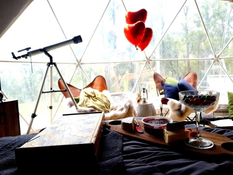 Jídlo v luxury tent nebo okolí