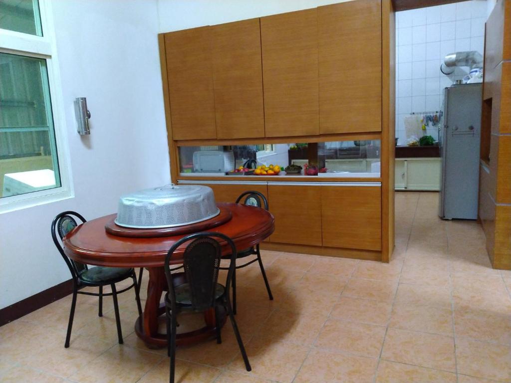 Kuchyň nebo kuchyňský kout v ubytování Ming Camphor Homestay