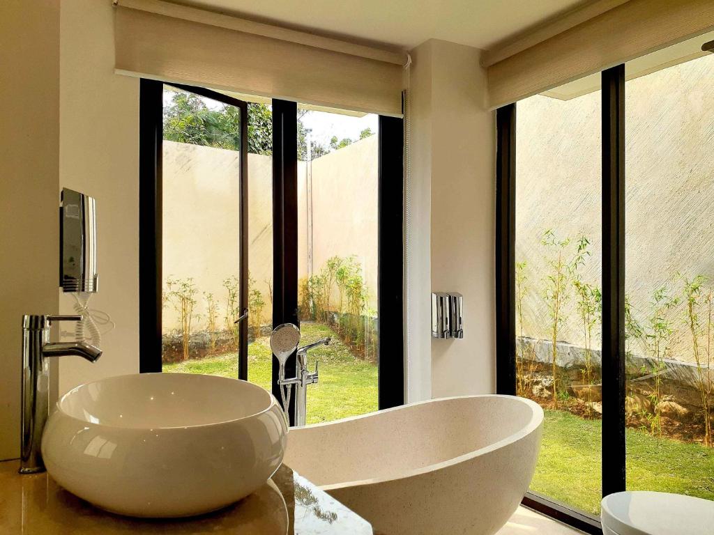 The Batu Hotel & Villas - Suite Familiale Avec Accès à La Piscine
