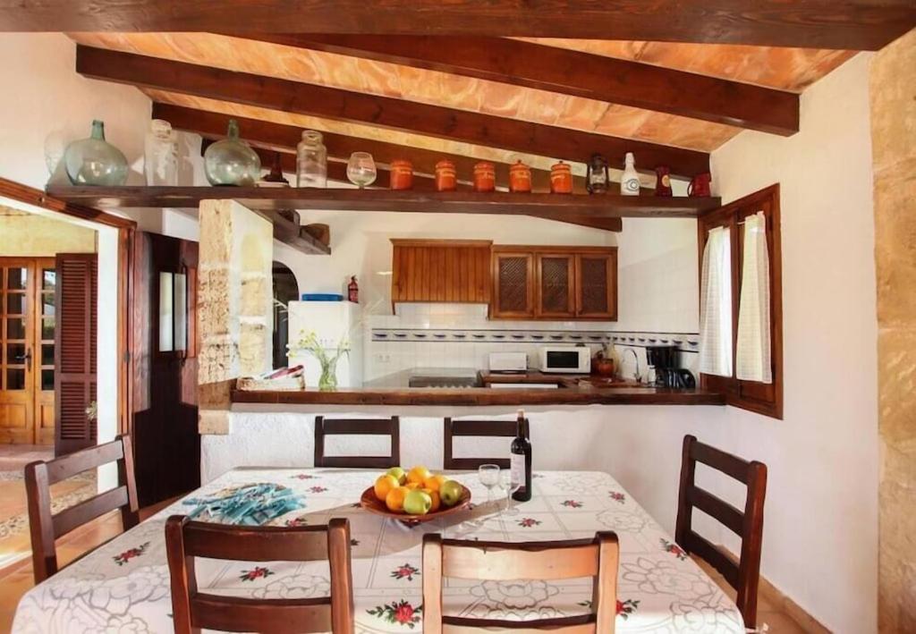 Kuchyň nebo kuchyňský kout v ubytování Nice cosy villa for 4 people by Renthousing