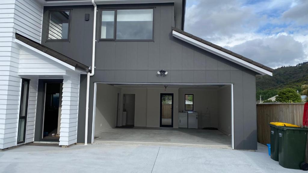 Newly built house - Resim 16