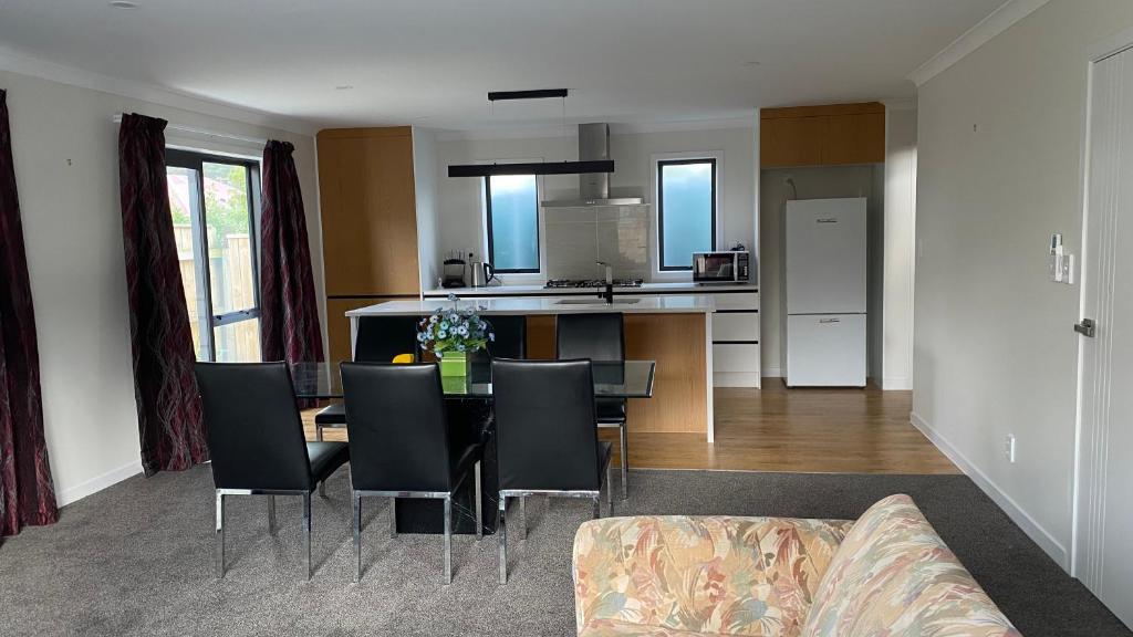 Newly built house - Resim 18