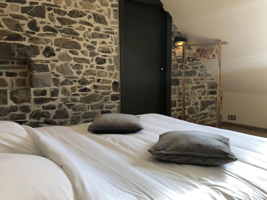 Postel nebo postele na pokoji v ubytování Aux Portes de Durbuy