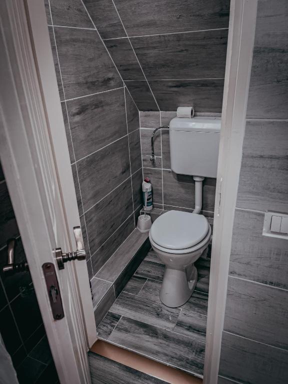 Kúpeľňa v ubytovaní Végvári Hotel Eger
