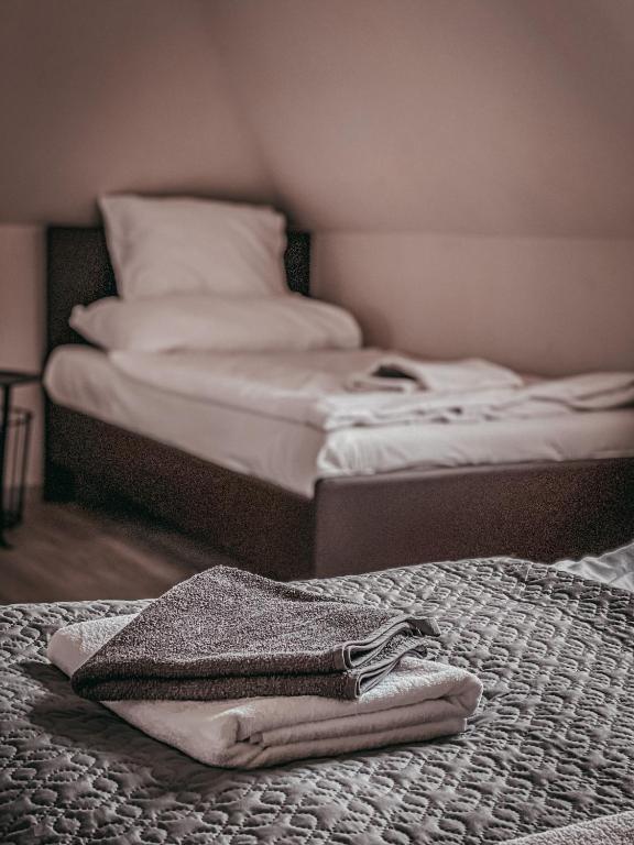 Végvári Hotel Eger - Resim 37