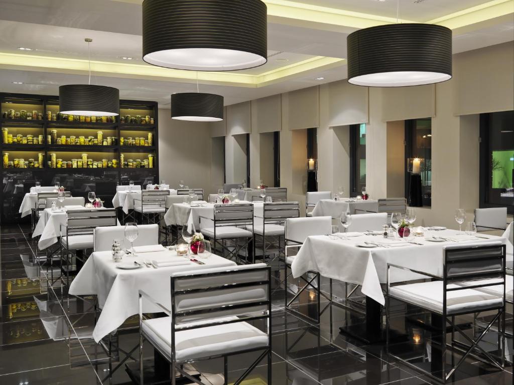 Restaurace v ubytování H10 Berlin Ku'damm