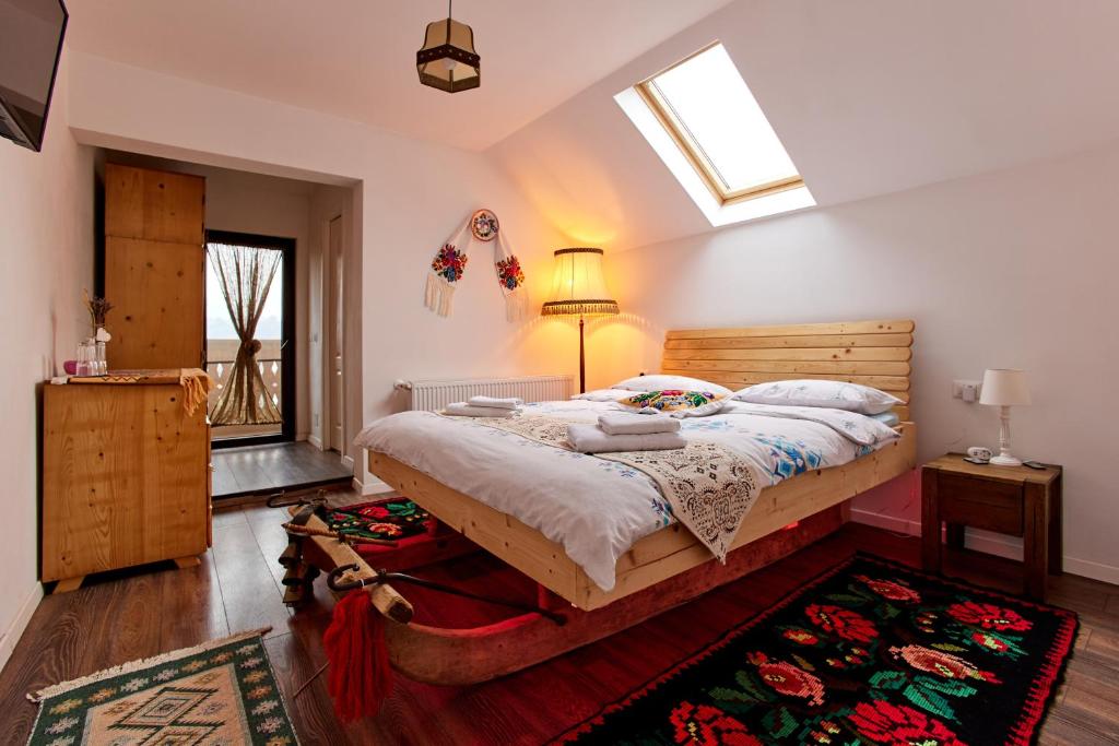 Postel nebo postele na pokoji v ubytování Gradina Lu' Ion "A Home Away From Home"
