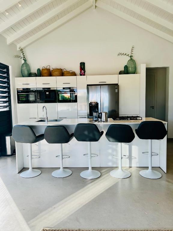 Kuchyň nebo kuchyňský kout v ubytování La Royal Penthouse Apartment Jan Thiel