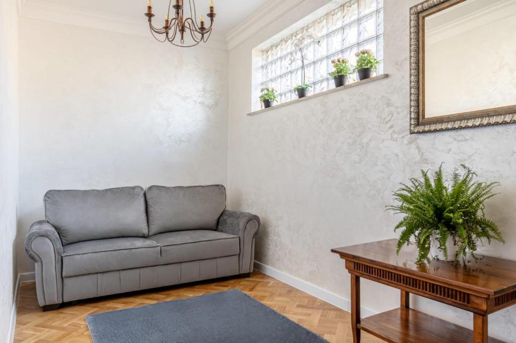 Clucerului Arc De Triomphe - Resim 10