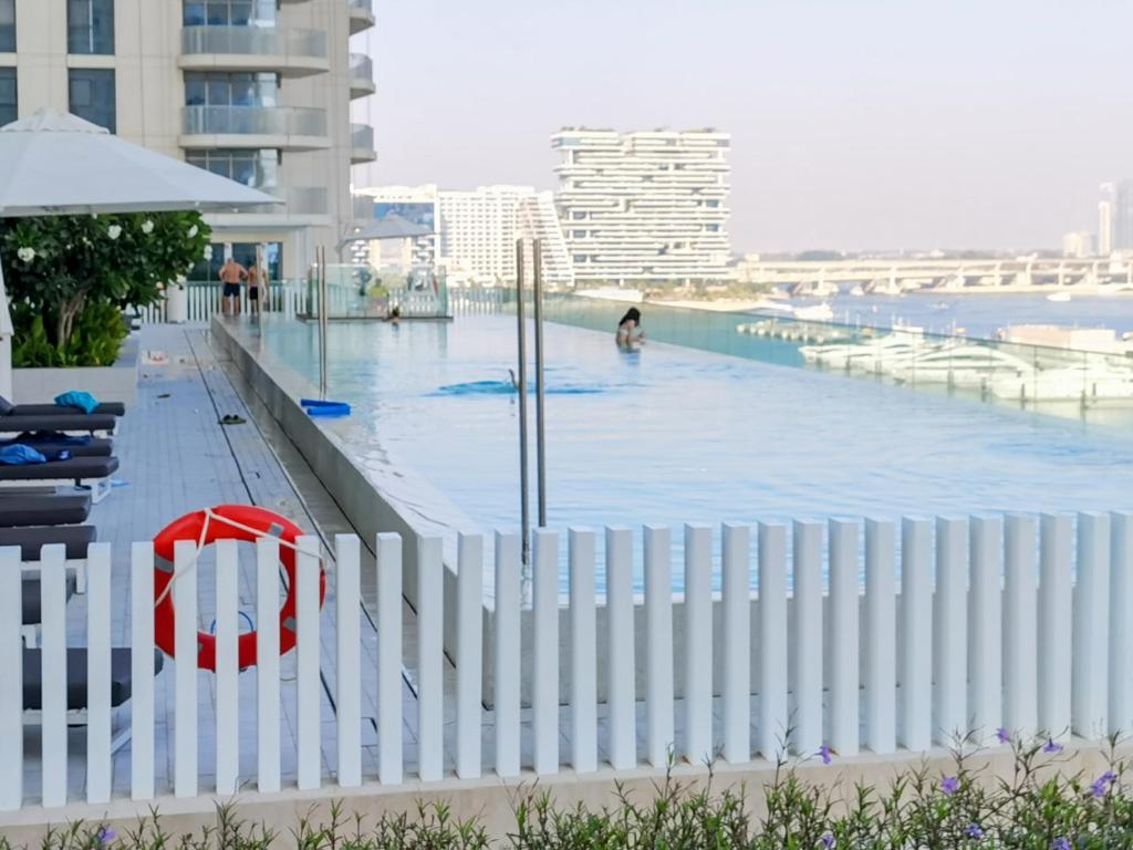 Fotografie z fotogalerie ubytování Luxury 3BR & Maids room - Full Sea View - AIN Dubai View - Palm View v Dubaji