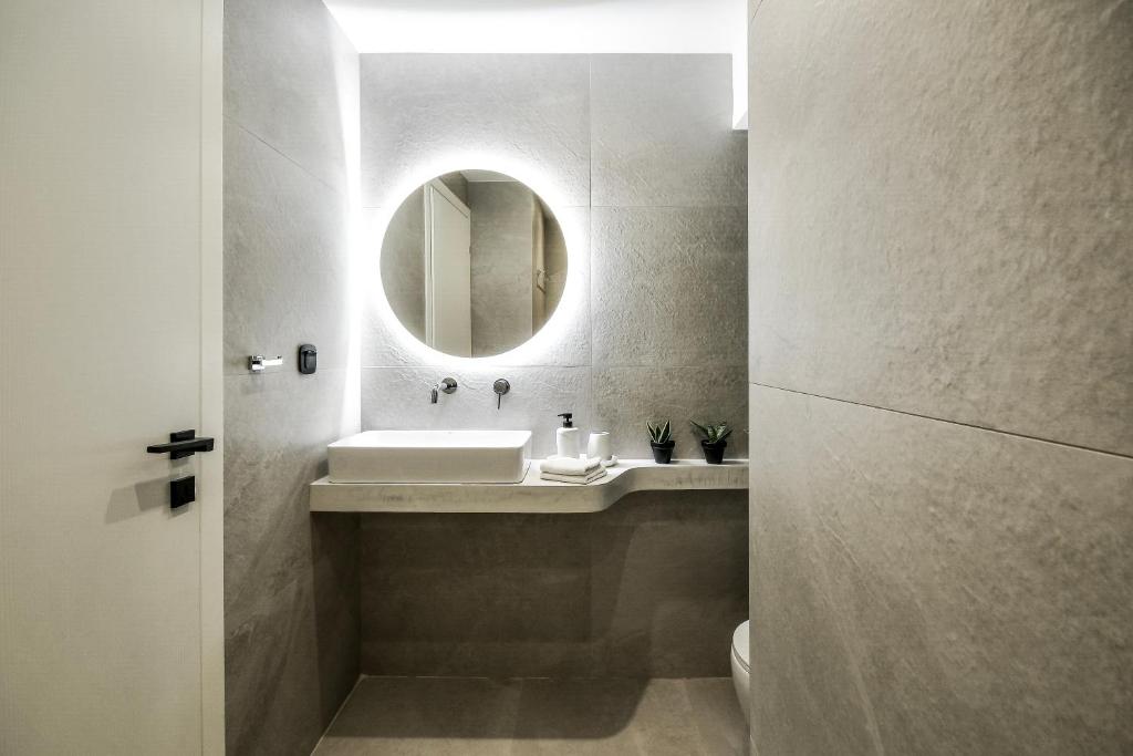 Luxury Downtown Apartment C2 - 8