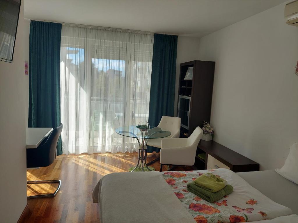 Posedenie v ubytovaní Apartment Zelena Oaza- free parking