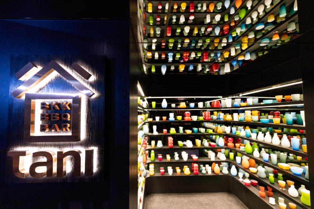 The Gravitique Hotel Khaosan - Resim 18