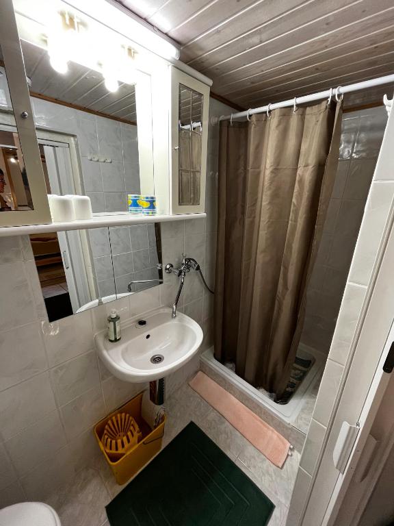 Koupelna v ubytování CSAOL Apartman ház