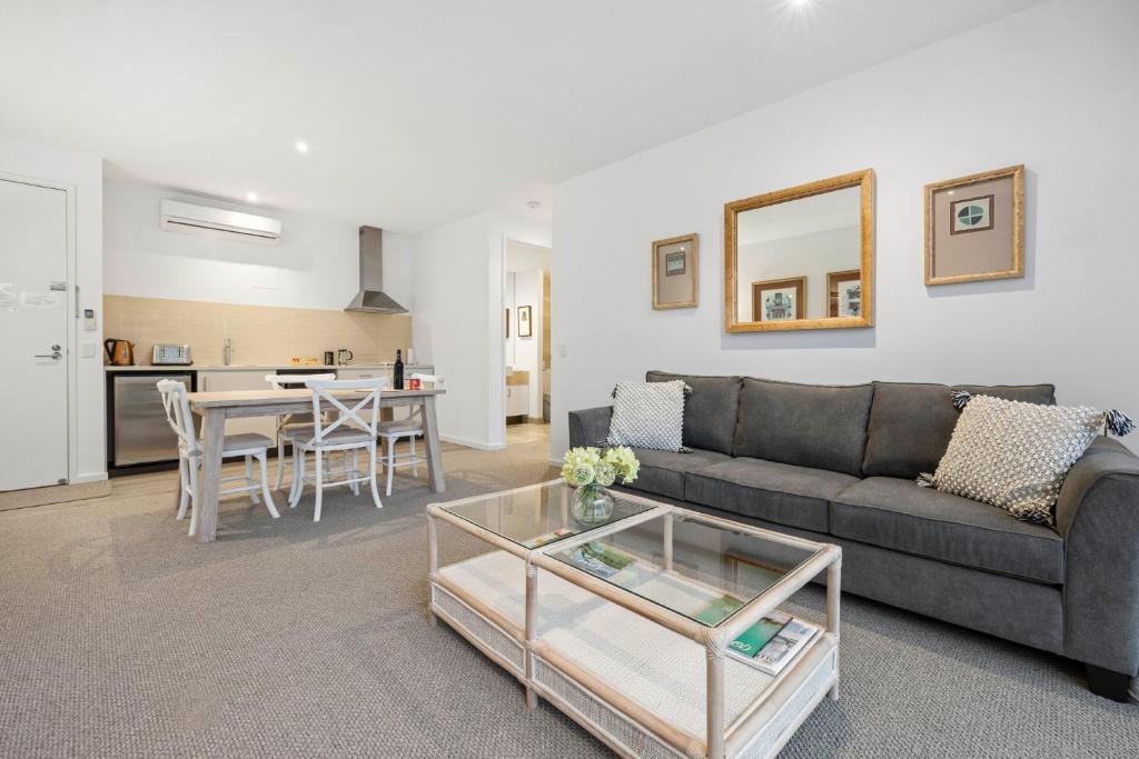 Relax at 54 - Appartement Met Uitzicht Op Het Zwembad