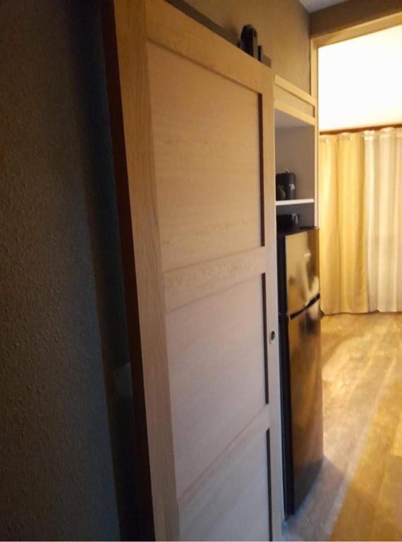 Kuchyňa alebo kuchynka v ubytovaní Charmant studio au pieds des remontées mécaniques.