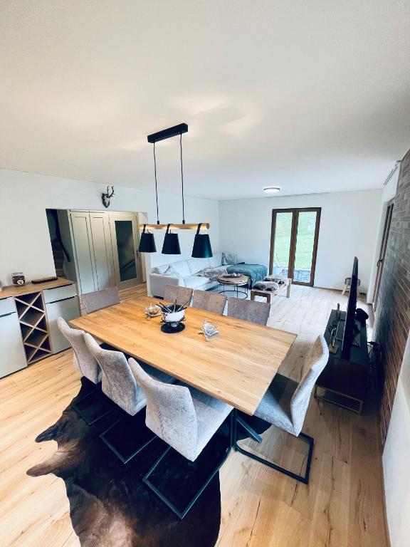 Fotografie z fotogalerie ubytování Ferienhaus Granula v destinaci Linthal