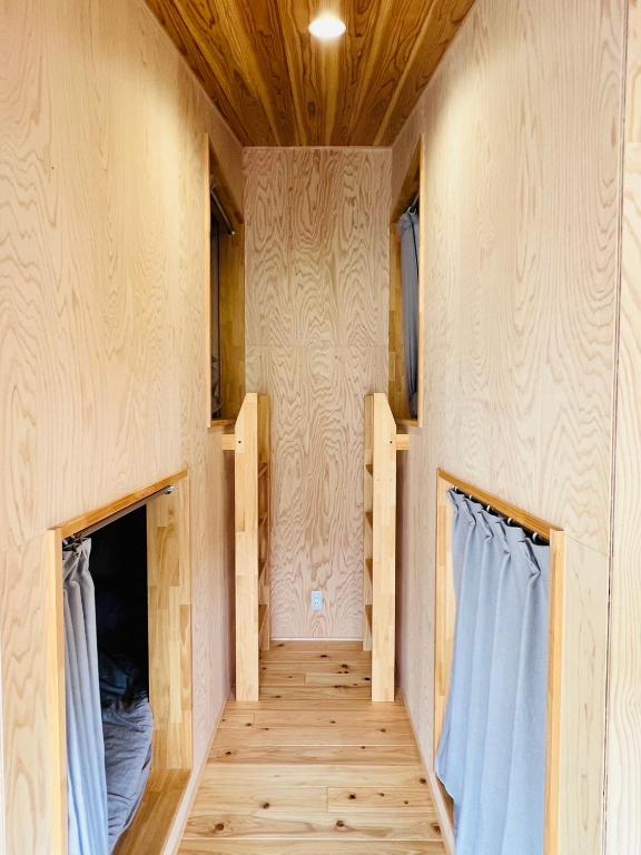entohouse BAR&GUESTHOUSE - 