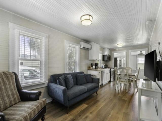 Coastal Classic cottage - Apartamento De Dos Dormitorios