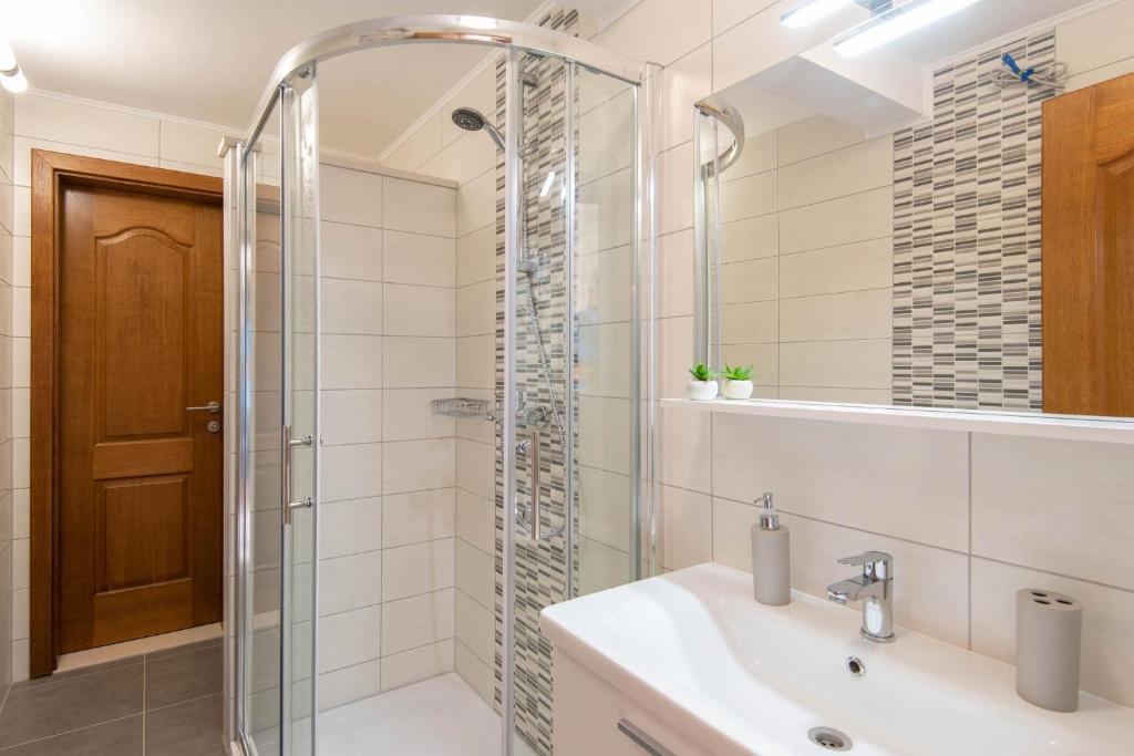Kúpeľňa v ubytovaní Holiday Villa Mirce - Lovište