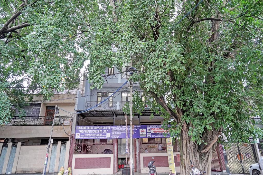 Hotel Green Chilly - Housity