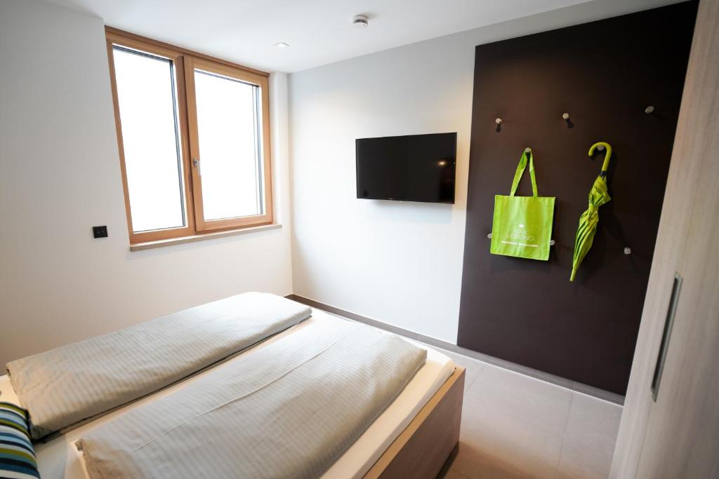 Max Lodging Serviced Apartments - 7