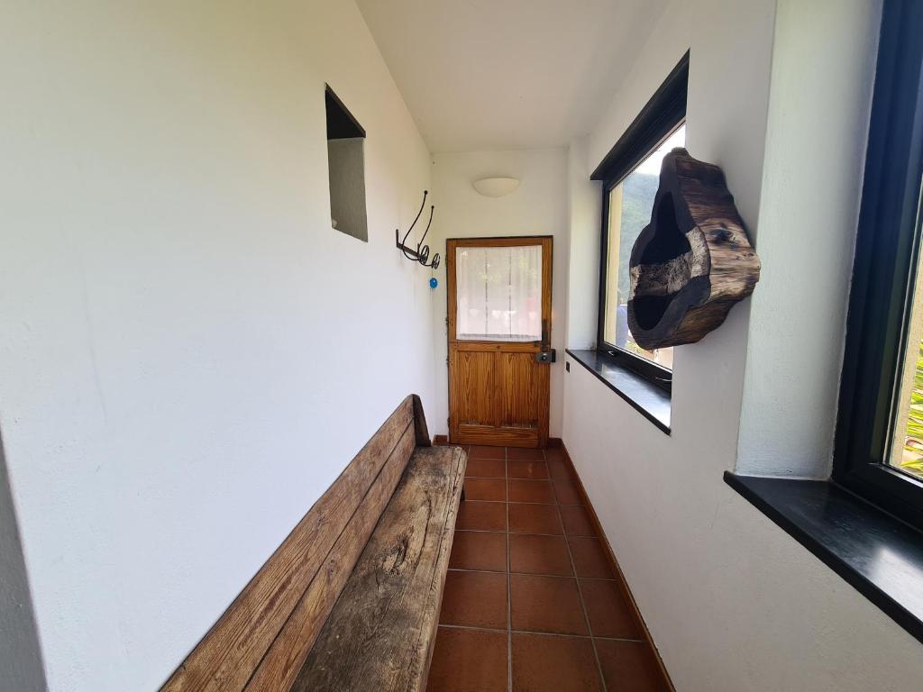 Televízia a/alebo spoločenská miestnosť v ubytovaní Castrusso il Frantoio di Rapallo by PortofinoVacanze