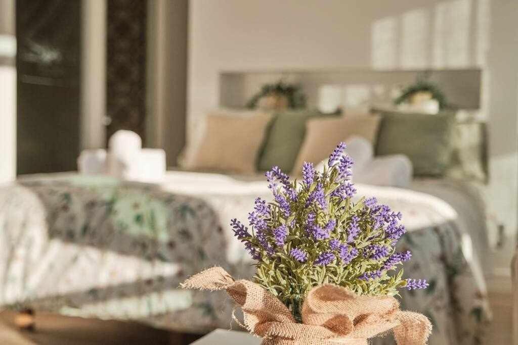 Łóżko lub łóżka w pokoju w obiekcie CASA ROLAO Elegante Casa Familiar 10 personas
