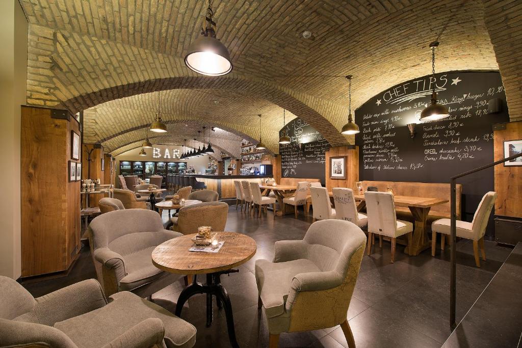 LOFT Hotel Bratislava - Resim 45